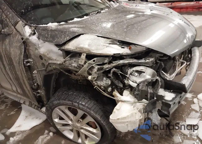 JN8AF5MV2CT110206: 44270180