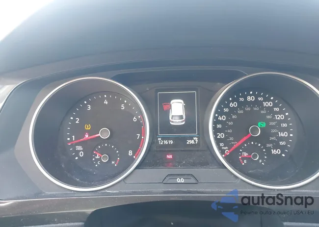 3VV2B7AX2JM039051: 44270271