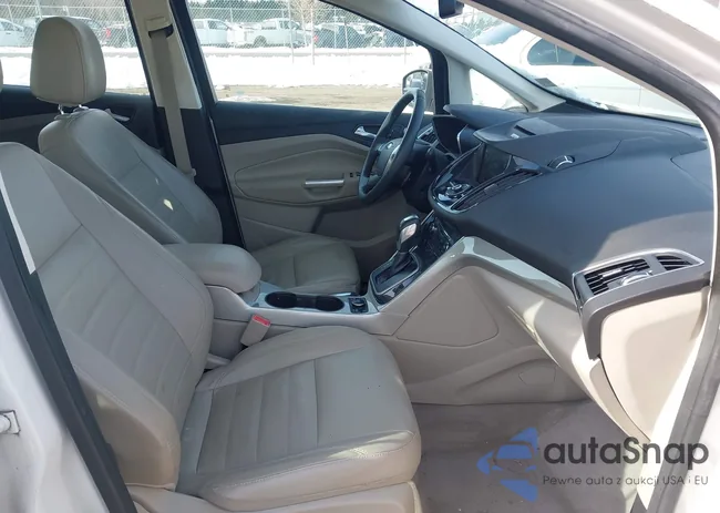 1FADP5BU9DL506205: 44270272