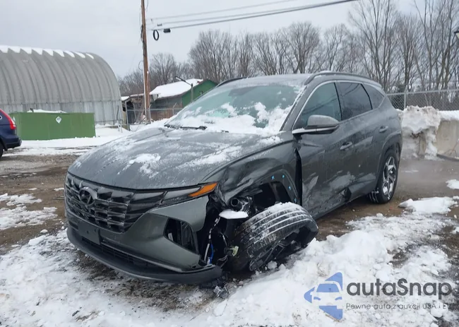 5NMJECAE2NH140897: 44270325