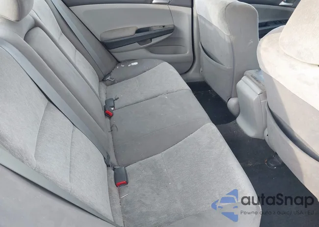 1HGCP2F37AA033242: 44270328