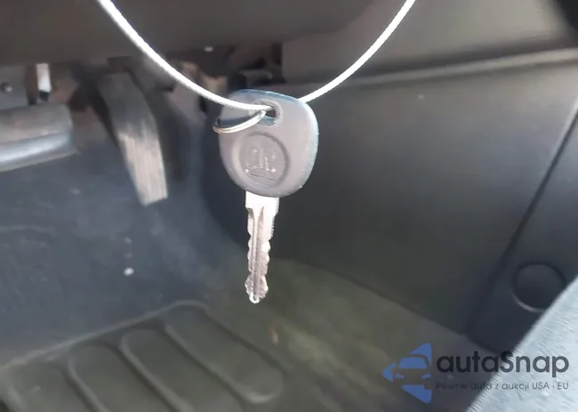 1G2ZF58B474125048: 44270404