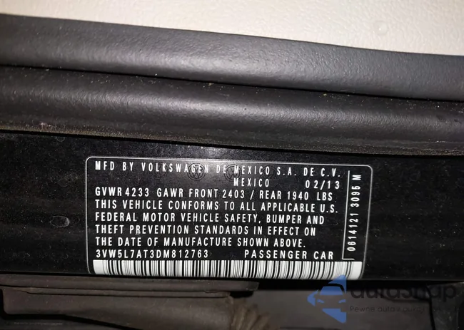 3VW5L7AT3DM812763: 44270427