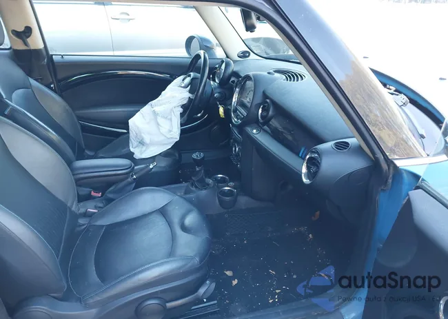 WMWSV3C55CTY29052: 44270533