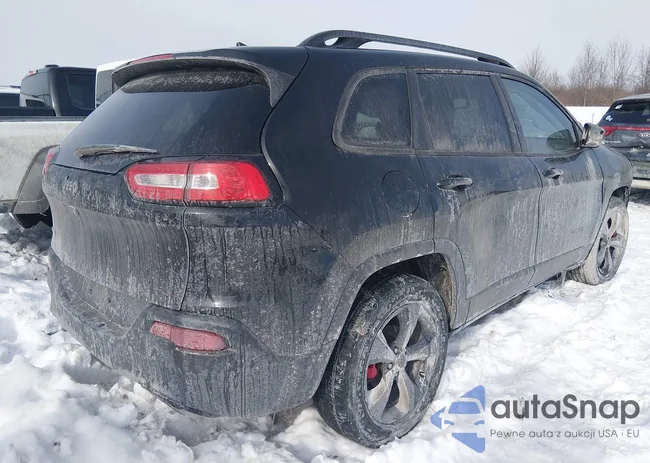 1C4PJMDX2JD541023: 44270545