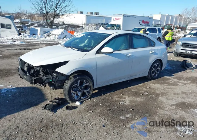 3KPF24AD3LE156817: 44270588