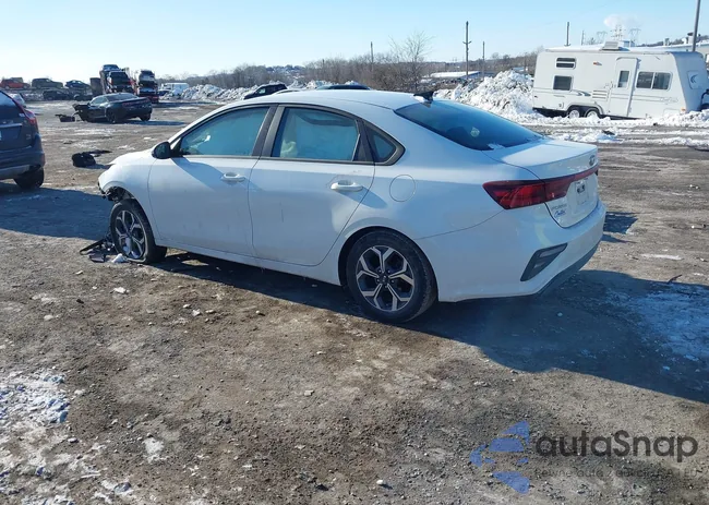 3KPF24AD3LE156817: 44270588