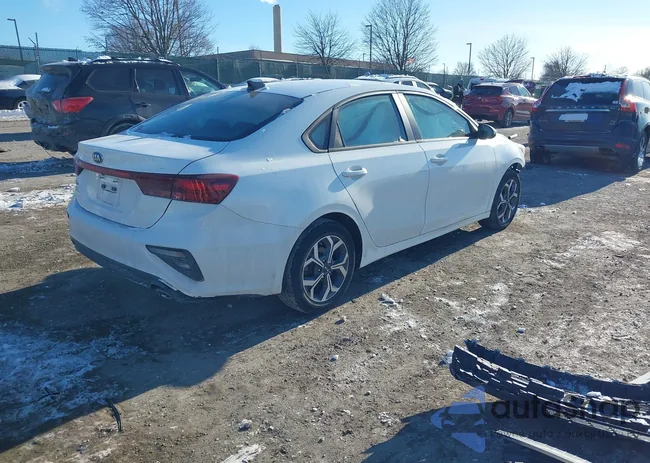 3KPF24AD3LE156817: 44270588