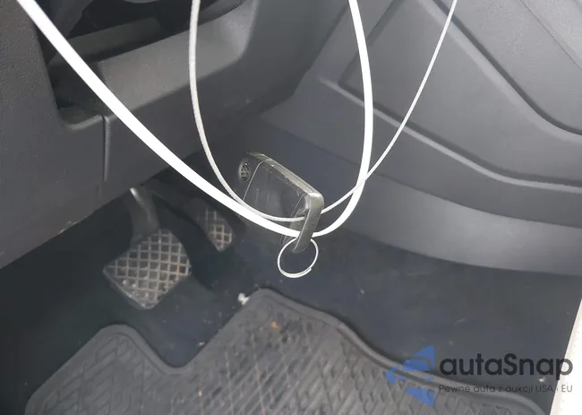 3VV2B7AX4JM044753: 44270651