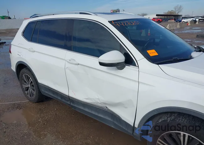 3VV2B7AX4JM044753: 44270651