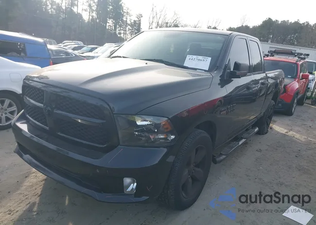 1C6RR7FT4JS204112: 44270657