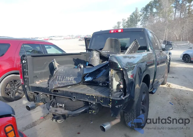 1C6RR7FT4JS204112: 44270657