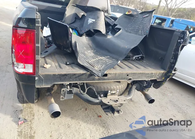 1C6RR7FT4JS204112: 44270657