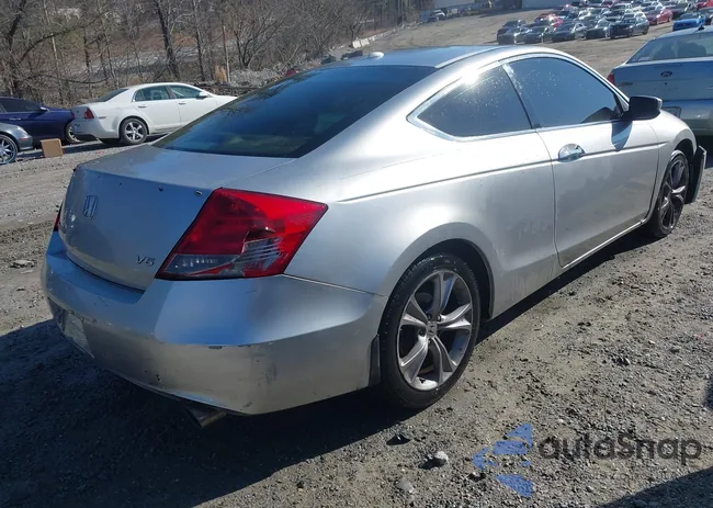 1HGCS2B86BA005692: 44269741