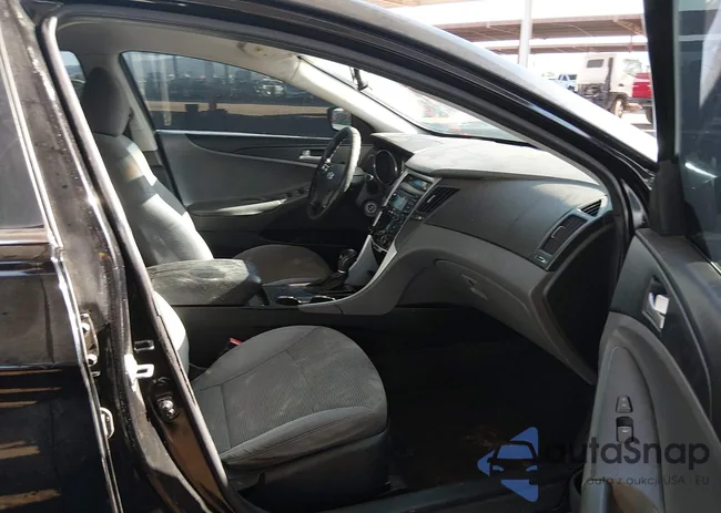 5NPEB4AC4DH556031: 44269760