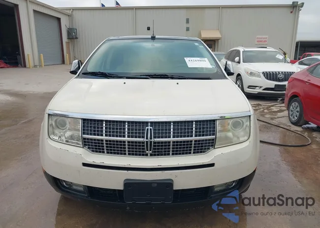 2LMDU68C38BJ26595: 44269800