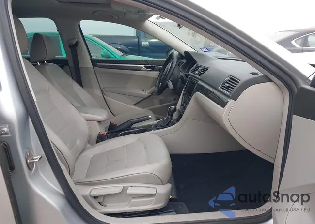 1VWBA7A36JC045836: 44269983