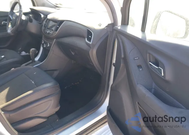 KL7CJLSB7JB686776: 44270060