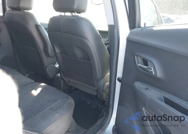 KL7CJLSB7JB686776: 44270060