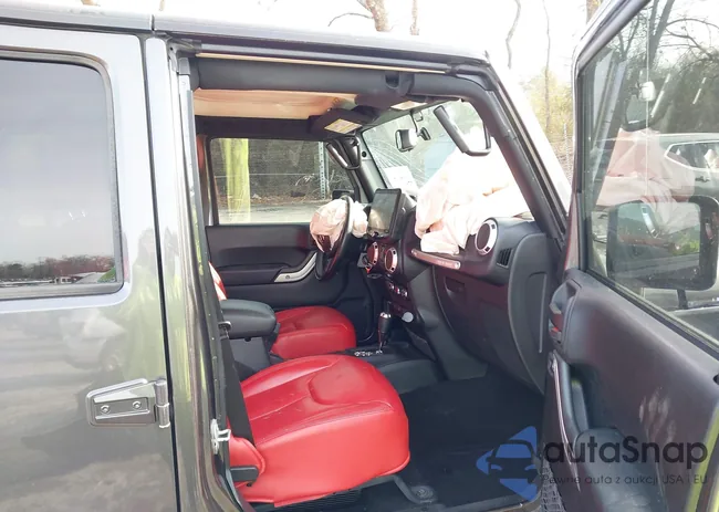 1C4HJWEG5JL902698: 44270076