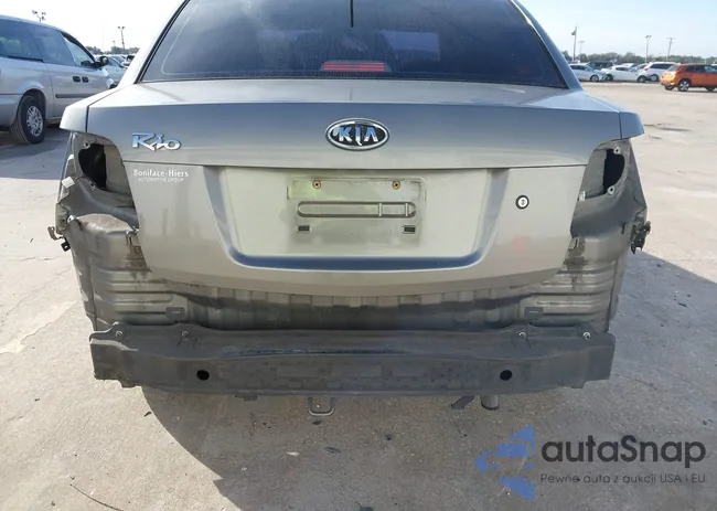 KNADH4A37A6646965: 44270079