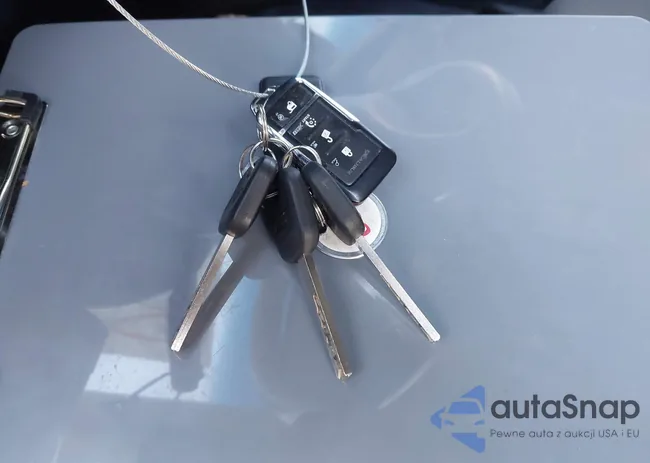 1GNLCDECXJR233533: 44271080