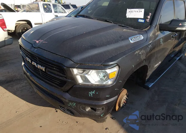 1C6SRFFT2LN315755: 44271129