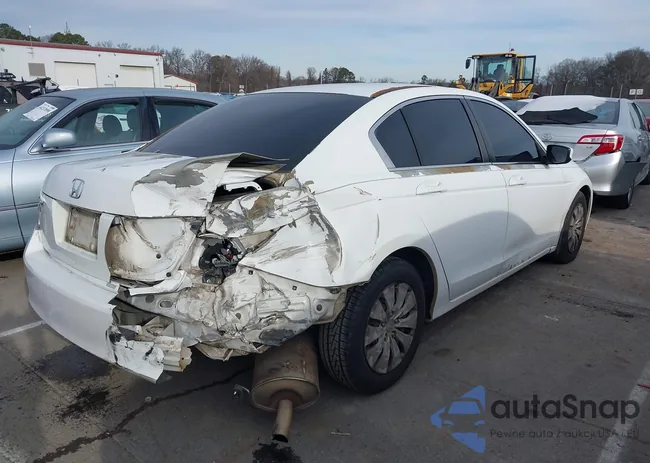 1HGCP2633BA080195: 44271176