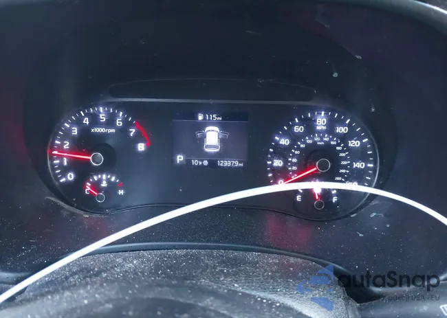 KNDJ23AU2L7068040: 44271201