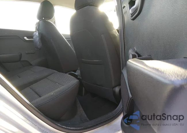 3KPA24AB3JE065861: 44271298