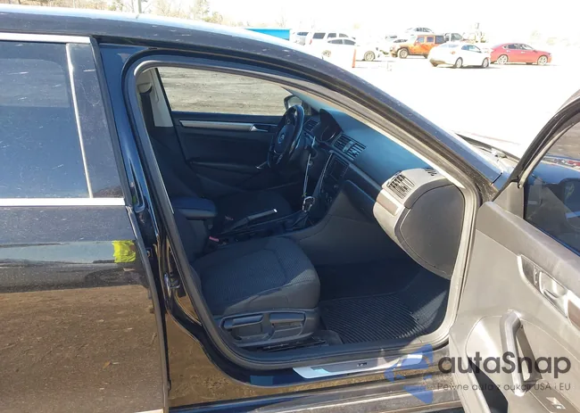 1VWAT7A34GC033599: 44271314