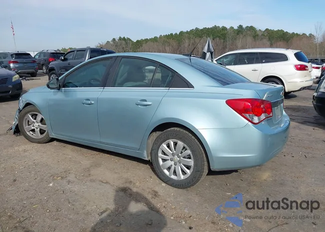 1G1PC5SH2B7129317: 44271329