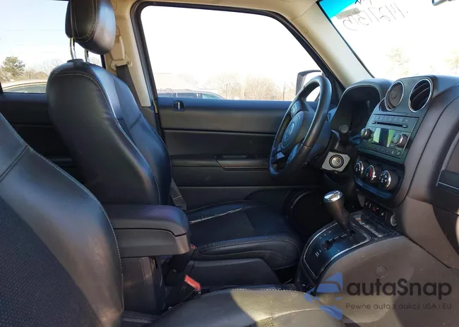 1C4NJPBA1GD603317: 44271375