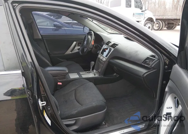 4T1BF3EK2BU142702: 44271401