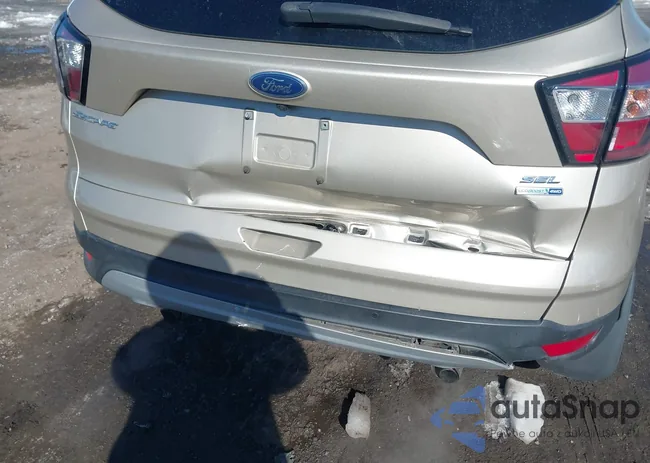 1FMCU9HD3JUA47381: 44271499