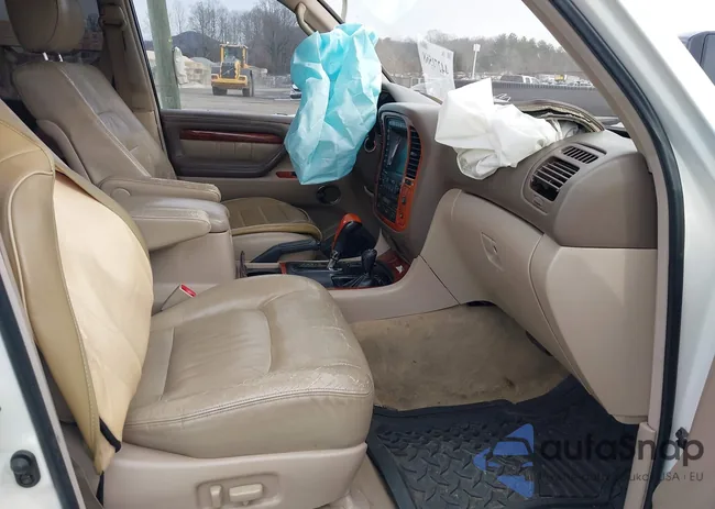 JTJHT00W923519867: 44271568