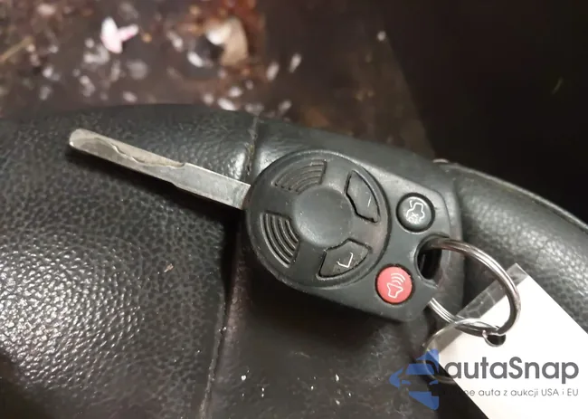 1FADP3F2XDL203754: 44271594