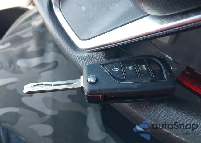 4T1B11HK3KU254035: 44271642