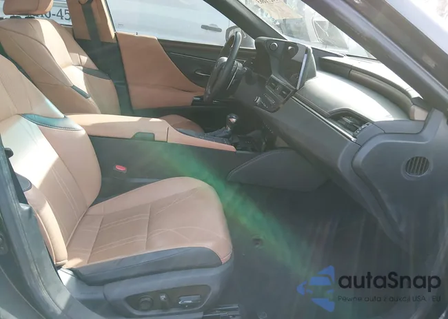 58AFZ1B1XNU127208: 44271663