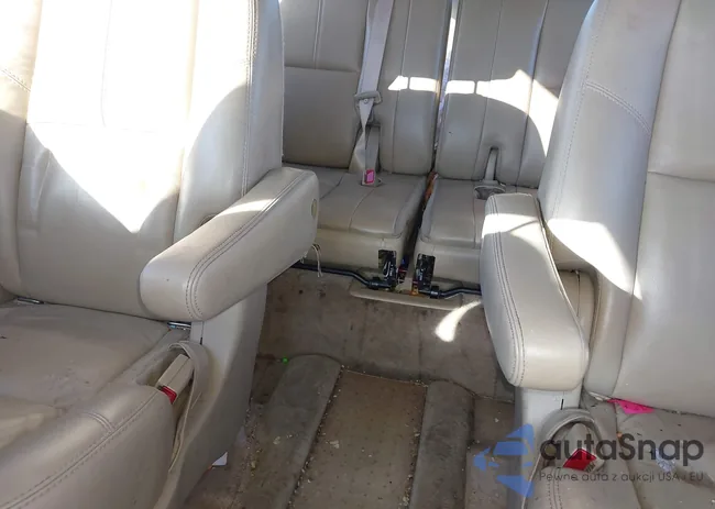 1GNFC16007J306027: 44271678