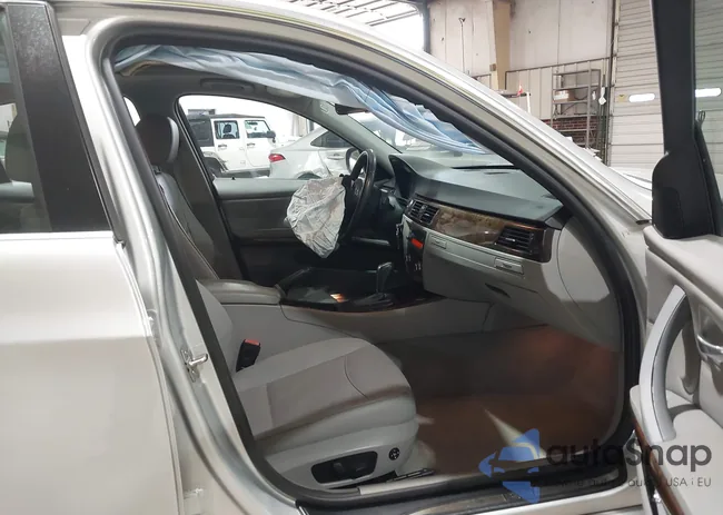 WBAPM5C56BE577903: 44270710