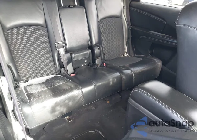 3C4PDCGB3HT566017: 44270807