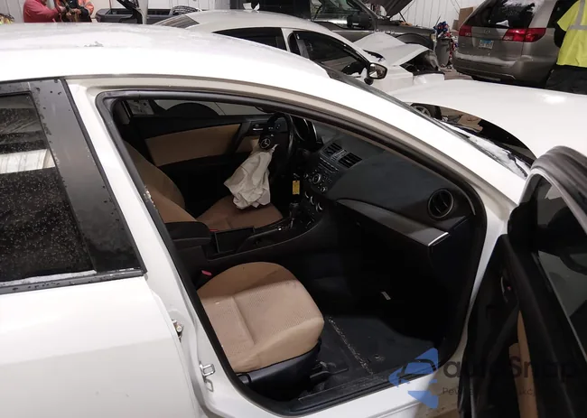 JM1BL1V71C1602027: 44270956