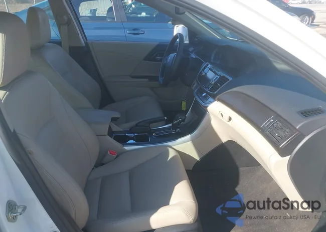 1HGCR2F88EA180911: 44270998