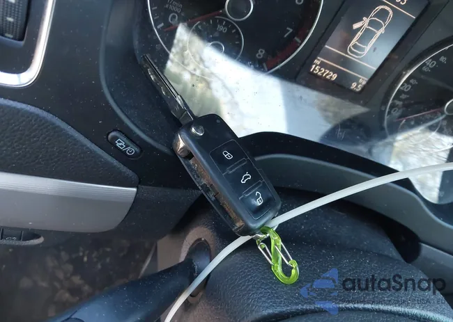 3VW4A7AJ7DM415430: 44271004