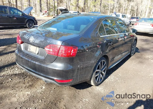 3VW4A7AJ7DM415430: 44271004