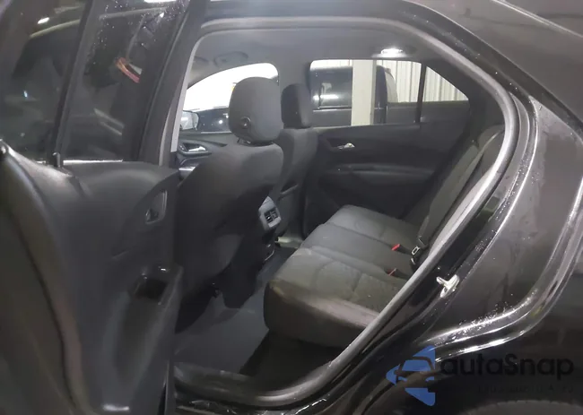 2GNAXJEV4J6232241: 44272104