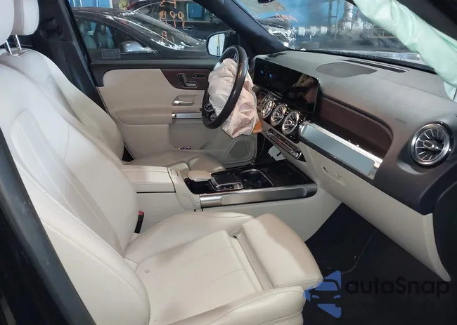 W1N4M4HB2LW013555: 44272186