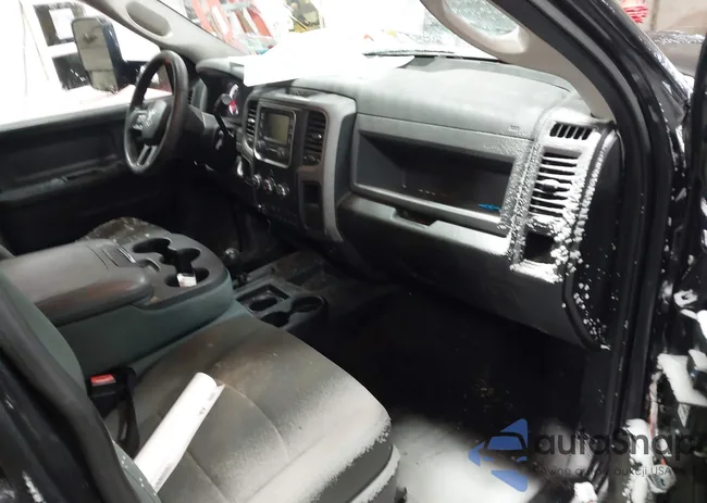 3C6TR5CT2EG303104: 44272317