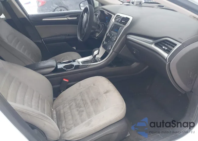 3FA6P0G76DR118123: 44272334